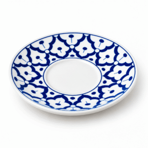 Blauw-wit keramisch schoteltje van 14 cm met decoratief bloemmotief.
