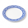 Plat Thais dinerbord van 22 cm met blauw-wit ananaspatroon, bovenaanzicht op witte achtergrond.