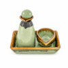 Groene keramische massageset met massagebol, houder, kommetje en rechthoekige schaal.