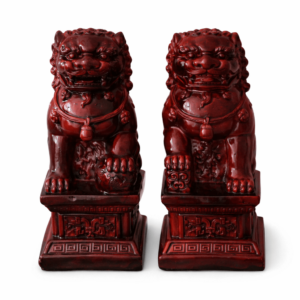 Set roodkleurige Chinese leeuwenwachters, traditionele feng shui tempelleeuwen decoratie