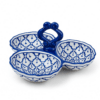 Keramieken Thaise drieluik-schaal met blauw-wit patroon en decoratief handvat, studio-opname.