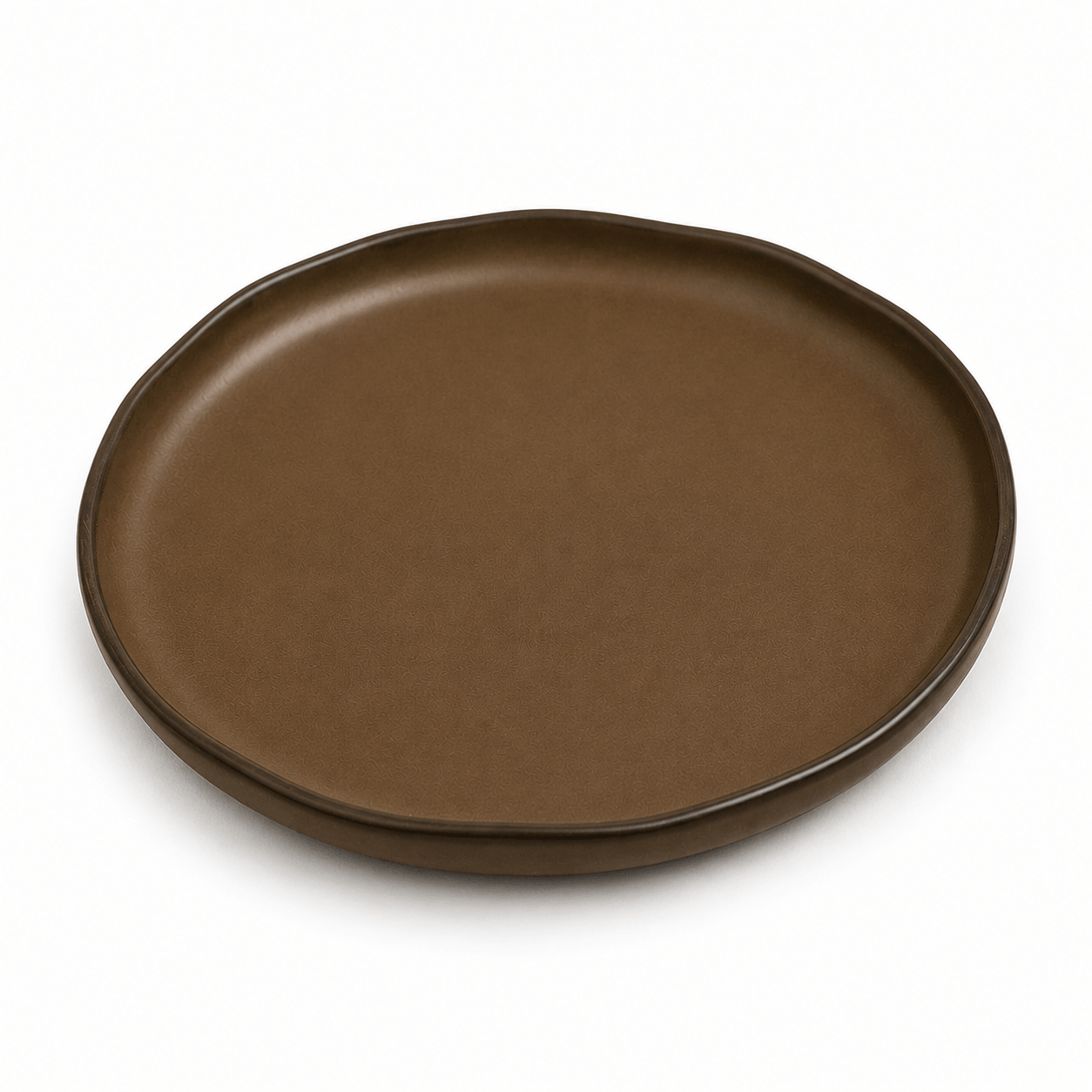 Diep bord mat bruin 24 cm met opstaande rand en subtiel keramisch patroon op een witte achtergrond.
