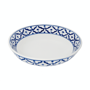 Ronde keramieken schaal met blauw-wit handgeschilderd patroon
