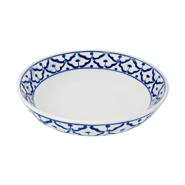 Ronde keramieken schaal met blauw-wit handgeschilderd patroon