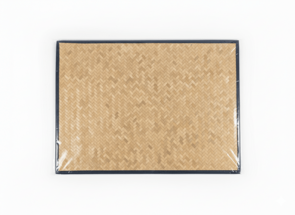Handgemaakte Kajood placemat van natuurlijk materiaal, fairtrade geproduceerd in Thailand.