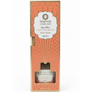 Ayurveda room diffuser Sage Mint verpakking met zichtbaar diffuserflesje, staand gefotografeerd op witte achtergrond.